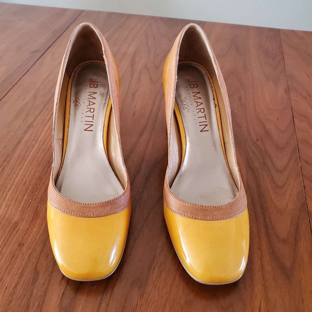 French designer JB Martin, yellow patent escarpin
